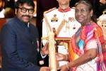 Padma Vibhushan, Chiranjeevi award, chiranjeevi receives padma vibhushan, Ysr