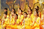 Nada Mantapa, US children recite Gita, us children recite 700 gita slokas, Peetha