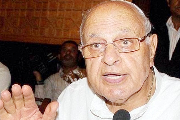 Aziz saab, you will also die if nuclear bomb falls, says Farooq Abdullah},{Aziz saab, you will also die if nuclear bomb falls, says Farooq Abdullah