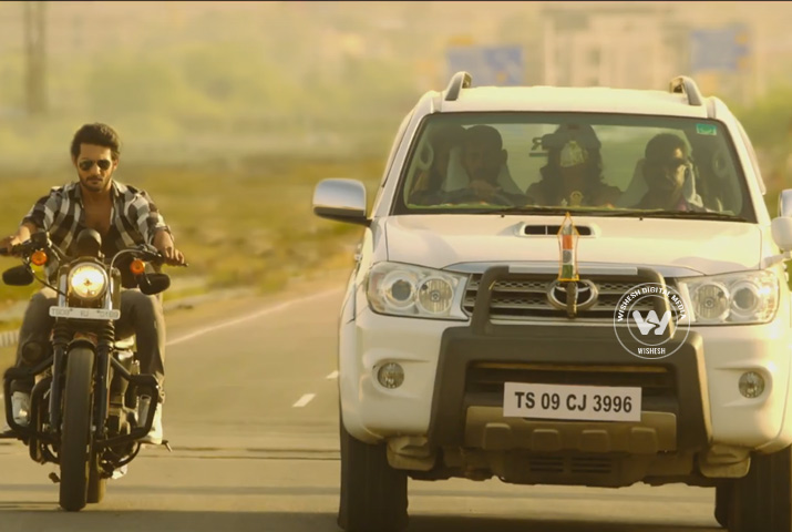 /media/k2/galleries/62883/Samanthakamani-08